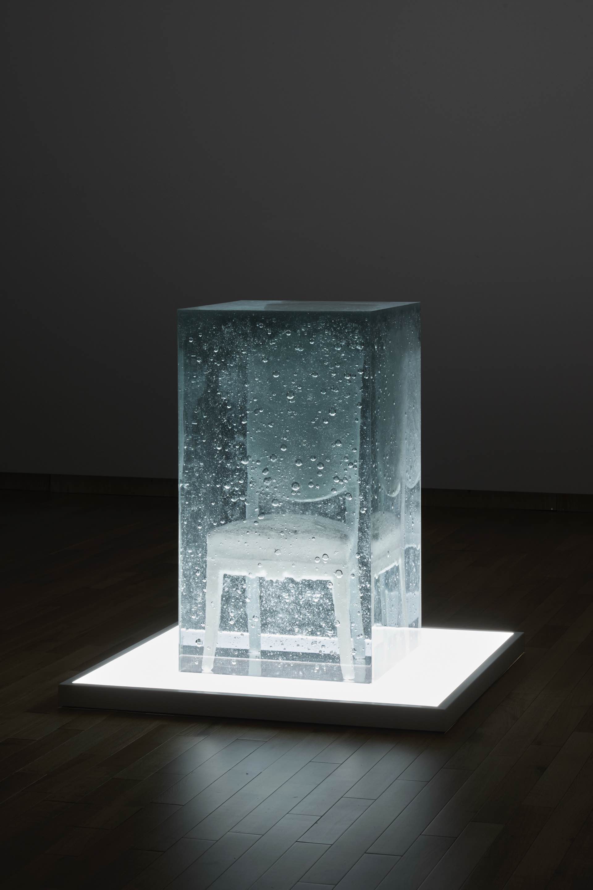 宫永爱子《waiting for awakening -chair-》
